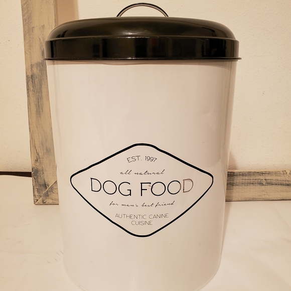 Amici Home Other - Amici Buster dog food LG metal storage/container